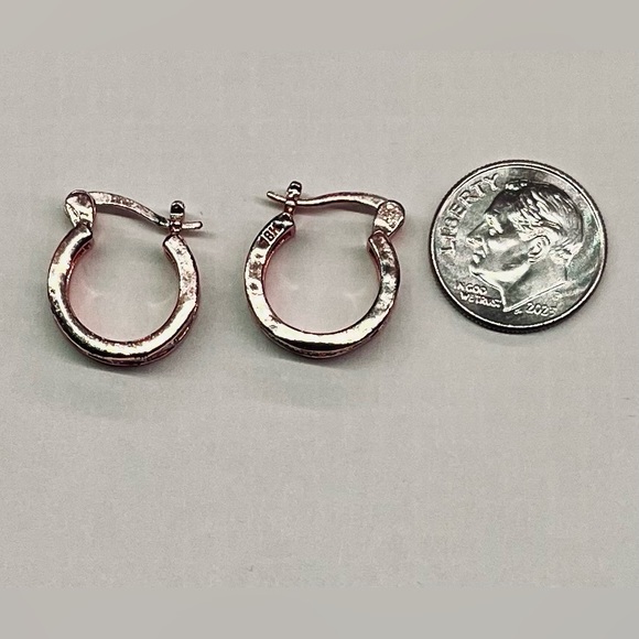 18k Gold Hoop Earrings - Picture 5 of 5